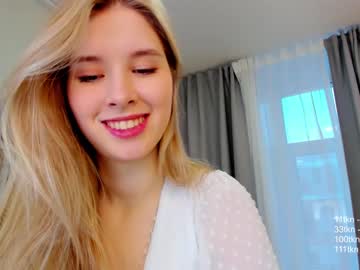 webcam girl milablush today image #3346353