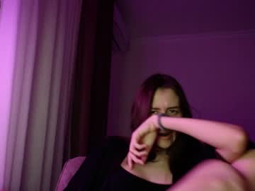 webcam girl valents_cherry today image #1179206