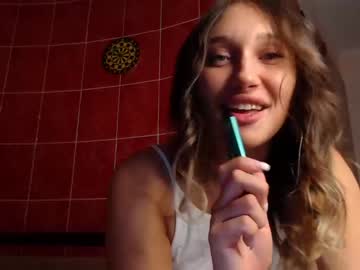 webcam girl highlemonsss today image #907080