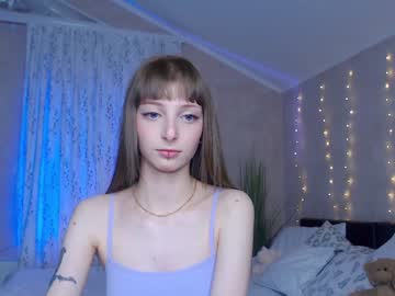 webcam girl lit1le_kitty_ today image #1157183
