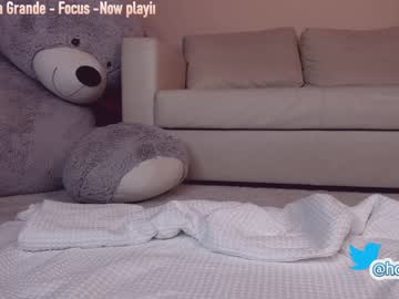 webcam girl hollyextra today image #360404