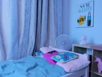 webcam girl erika__lodge today image #2300310