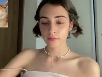 webcam girl crown_of_vice01 today image #2136337