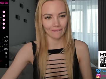 webcam girl dontbeshybaby today image #3746440