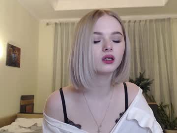 webcam girl yvaine777 today image #856883