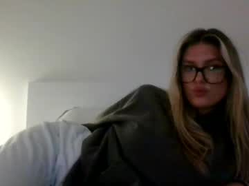webcam girl madisyntaylor today image #4022844