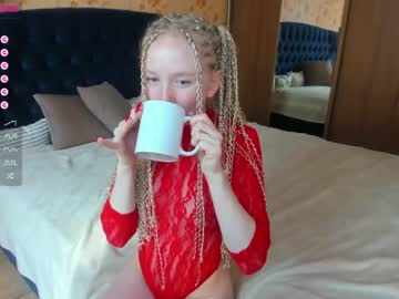 webcam girl shyy_lallyy today image #2069297
