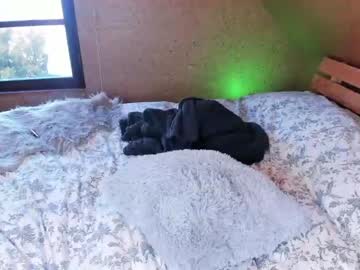 webcam girl frenchgirl_ today image #1480510