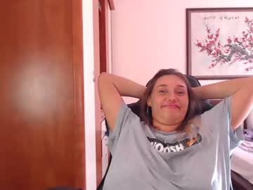 webcam girl highlemonsss today image #42292