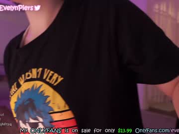 webcam girl evelynpiers today image #2633870