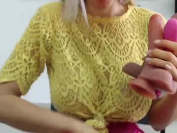 webcam girl tiffany925 today image #1445962