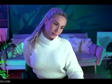 webcam girl provocatrixx today image #3270783