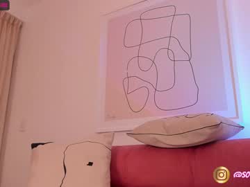 webcam girl maxinegh_ today image #2468718