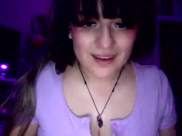 webcam girl aromatisse1117 today image #1097764