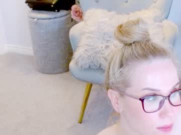 webcam girl myassistant today image #1778847