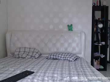 webcam girl _mllymoore_ today image #2253474
