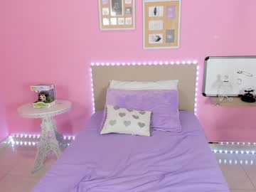 webcam girl little_effy18 today image #2099576
