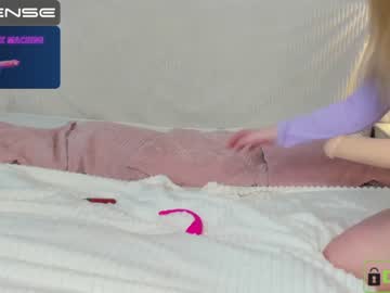 webcam girl esmeross_ today image #1716723