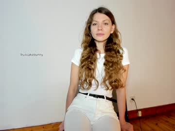 webcam girl fruitcakebunny today image #789667