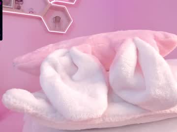 webcam girl bella_adams_ today image #1177272
