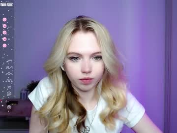 webcam girl small_blondee today image #3813046