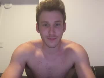 webcam man davidthegoat136 today image #321368