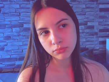 webcam girl iliziamain today image #1566030