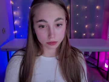 webcam girl vikki_opp today image #1410914