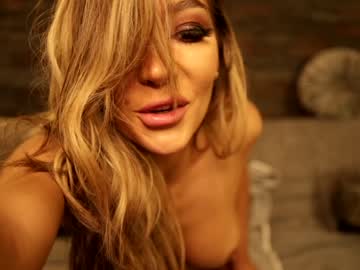 webcam girl fantasystudiox today image #2970510