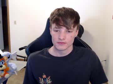 webcam man gucciboi4 today image #4029845