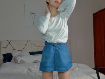webcam girl asemiluna today image #273012