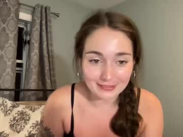 webcam girl naughtymiss222 today image #2210916