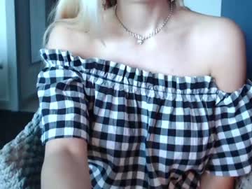 webcam girl tiffany925 today image #1259126