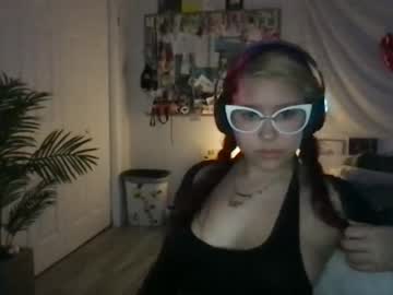 webcam girl 40ozgoomba today image #3970664