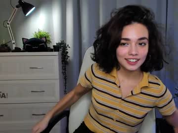 webcam girl ella_flar_ today image #3225747