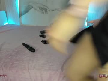 webcam girl lili_and_niki today image #2502274