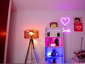 webcam girl lindabluee today image #3048373
