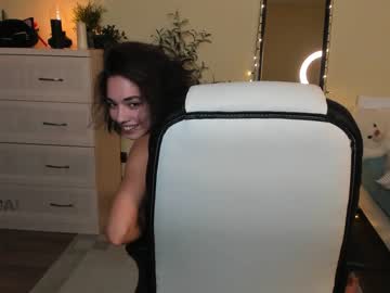 webcam girl ella_flar_ today image #2810020