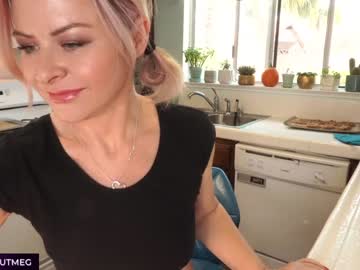 webcam girl nikkinutmeg today image #326044
