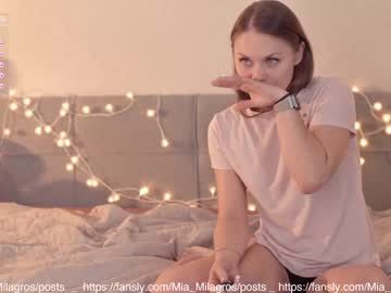 webcam girl mia_milagros today image #2776827