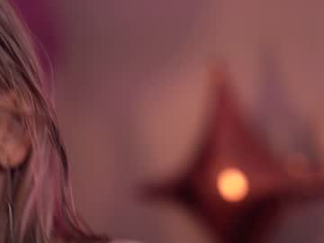 webcam girl peach_me today image #1448147