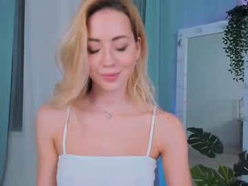 webcam girl emmi_rosee today image #1243241