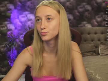 webcam girl angeellina today image #2688815