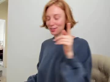 webcam girl pretendlunch today image #2386525