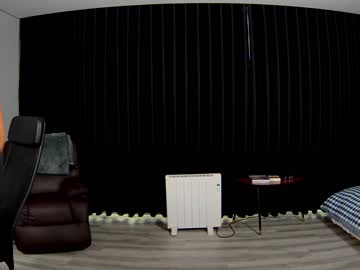 webcam man latino23bom today image #1020391