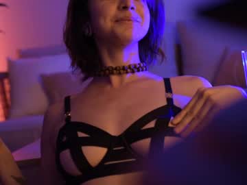 webcam girl lizmreow today image #1240170