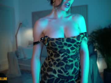 webcam girl provocatrixx today image #255624