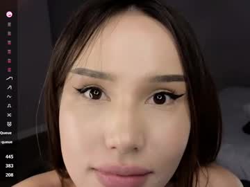 webcam girl ella_lee15 today image #4081371