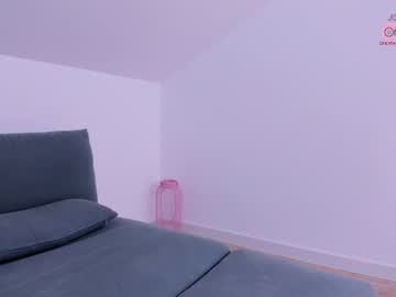 webcam girl aalliyahh today image #2244558