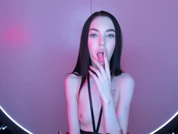 webcam girl ilaveins today image #3510498